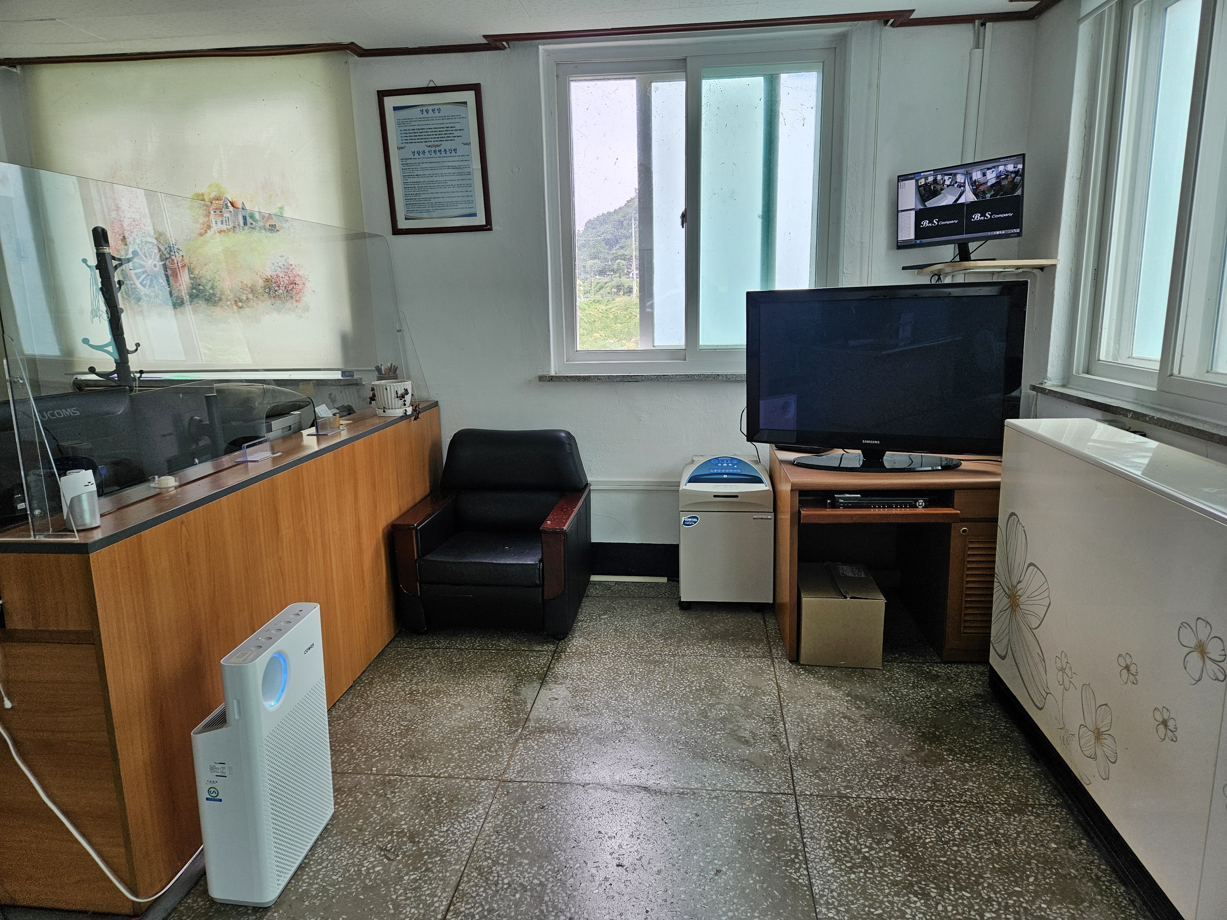 Sub Image 1
