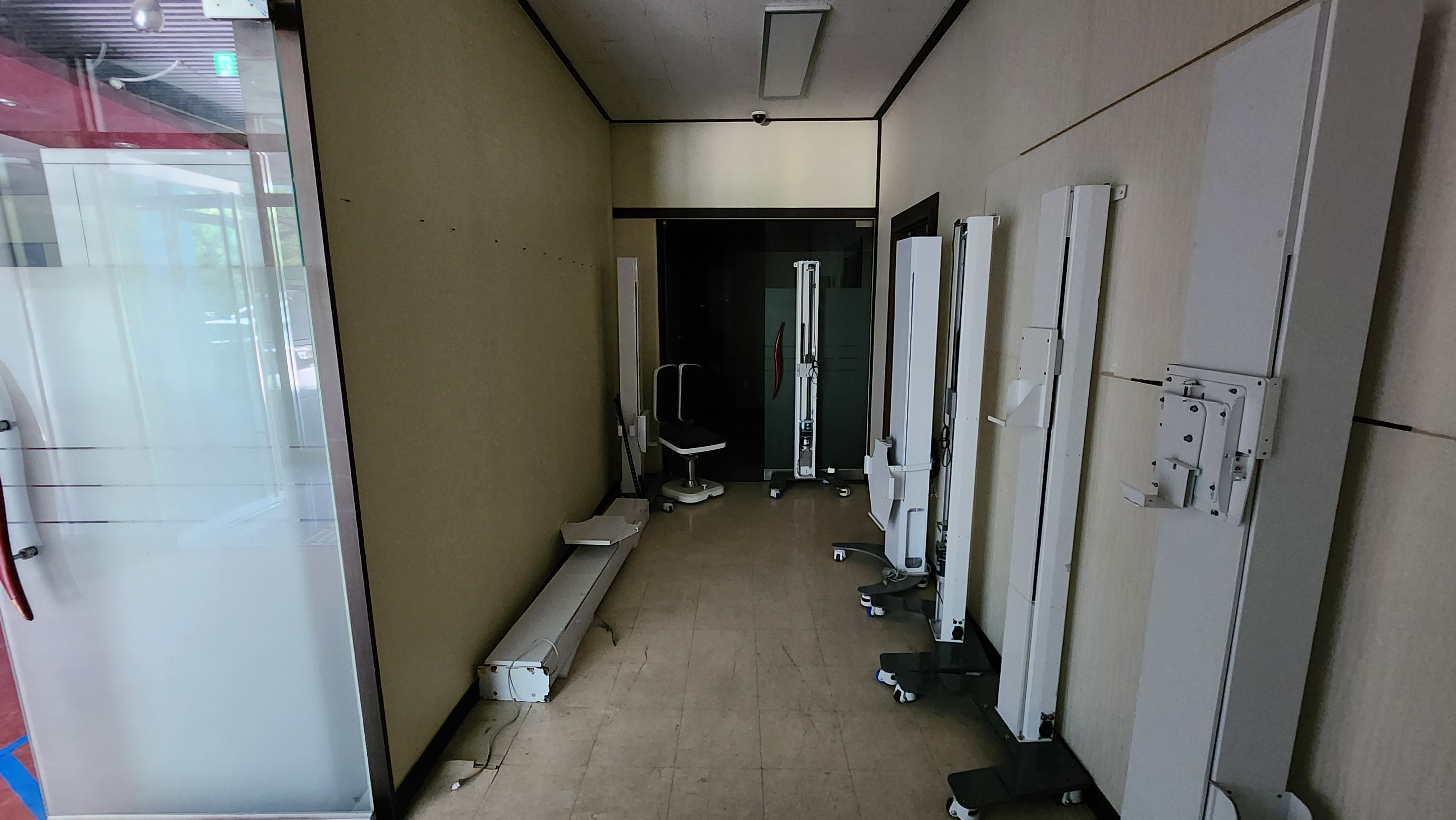 Sub Image 4
